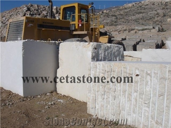 China Crystal White Marble Quarry