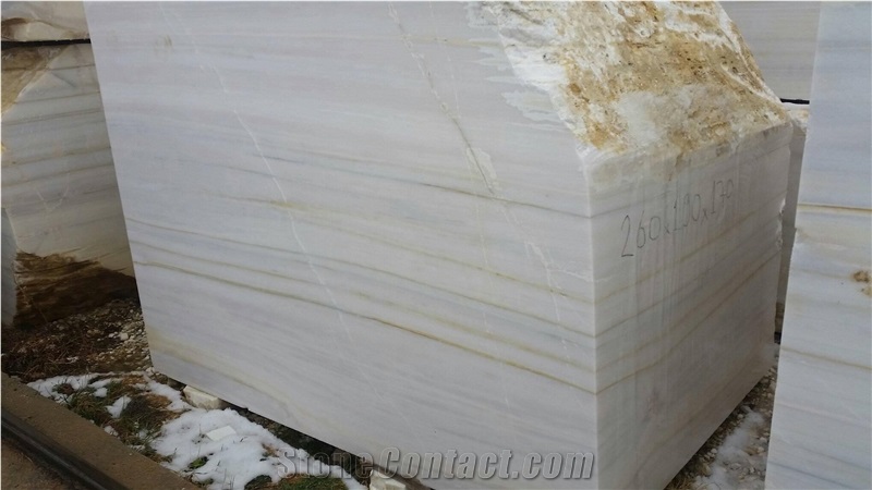 Serpeggiante White Classico Marble Quarry