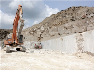 Perlato Svevo Quarry