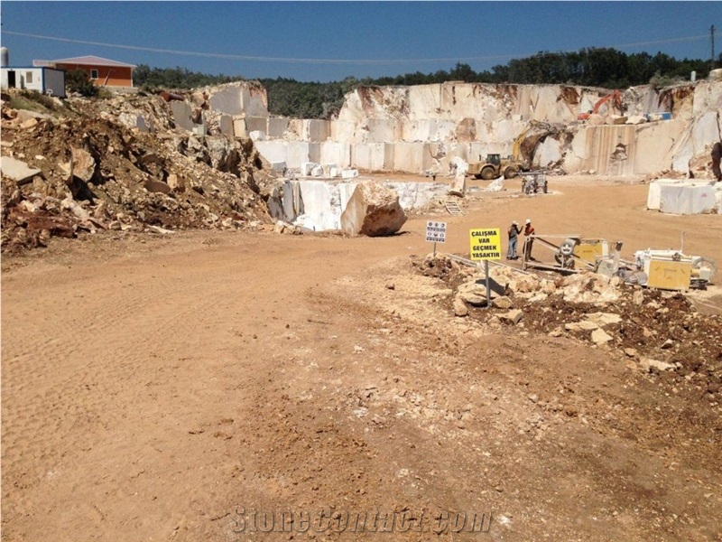 Bahar Beige Marble Bursa Quarry