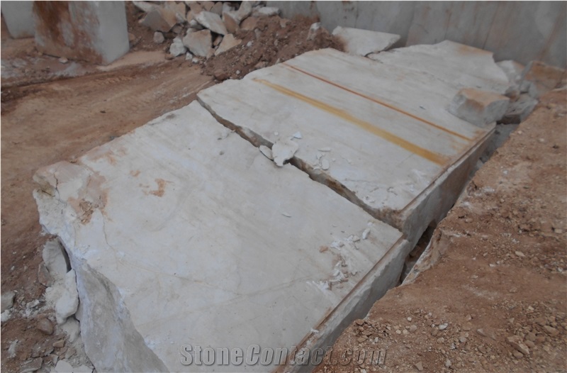 French Vanilla Classic Marble Quarry