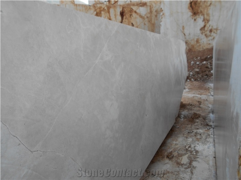 French Vanilla Classic Marble Quarry