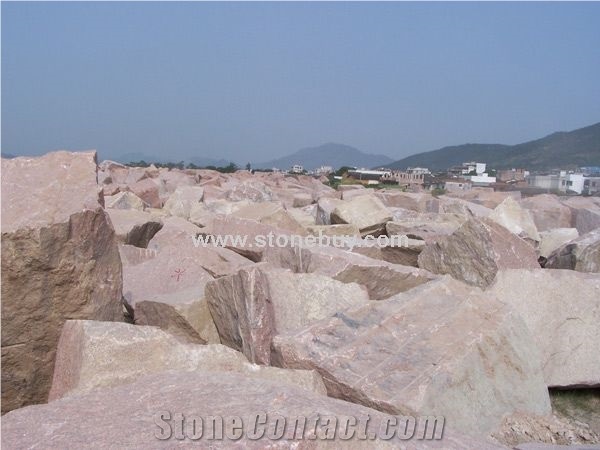 Maple Red Granite Quarry