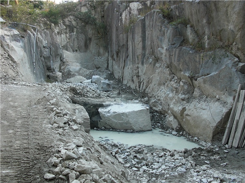 Ushiiwa Ishi Quarry