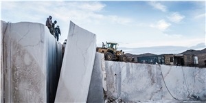 Perlato Vanila Marble Quarry