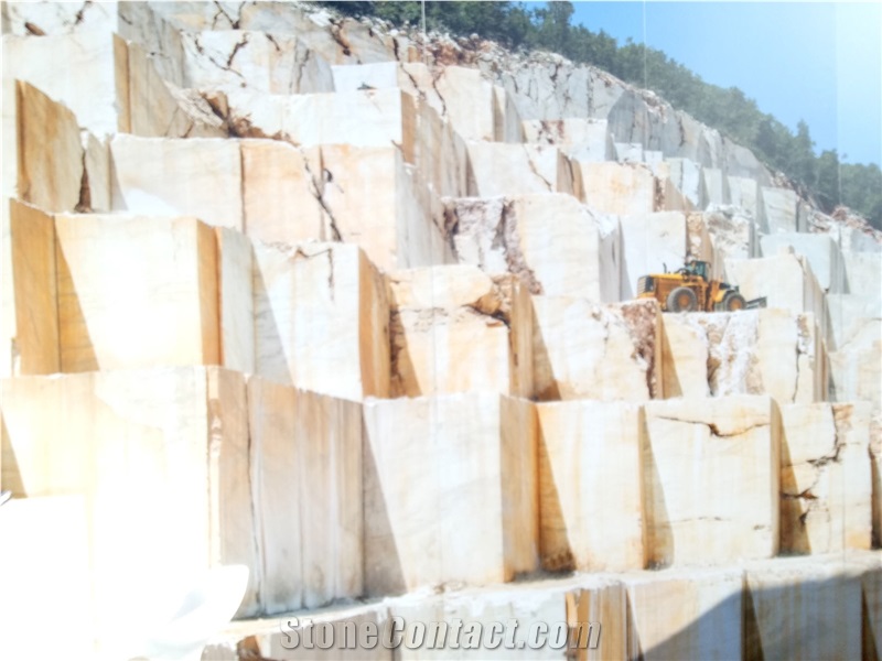 Diamond White Marble Drama Quarry