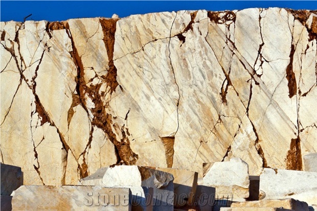 Crema Sante Marble Quarry
