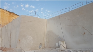 Sicilia Perlatino- Perlato Sicilia Marble Quarry