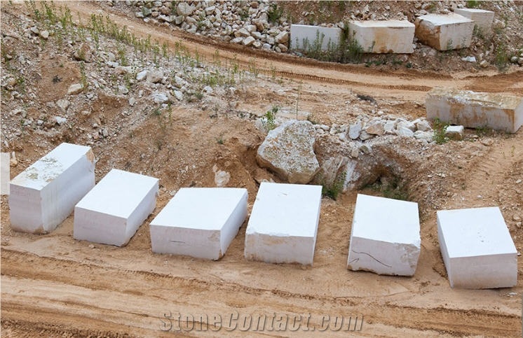 Botticino Rose - Italian Beige Marble Quarry