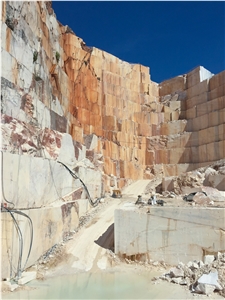 Ruivina Claro-Ruivina Marble Quarry