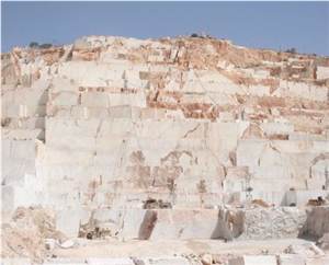 Crema Marfil Classico Marble Quarry
