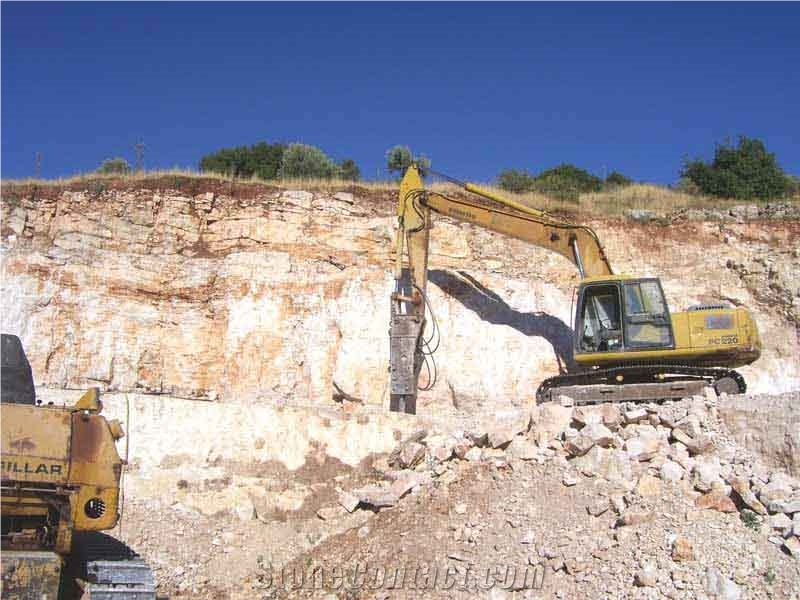 Ajlouni Quarry North - Ajlouni Limestone, Ajlouni Gold Limestone, Tobza Yellow Limestone