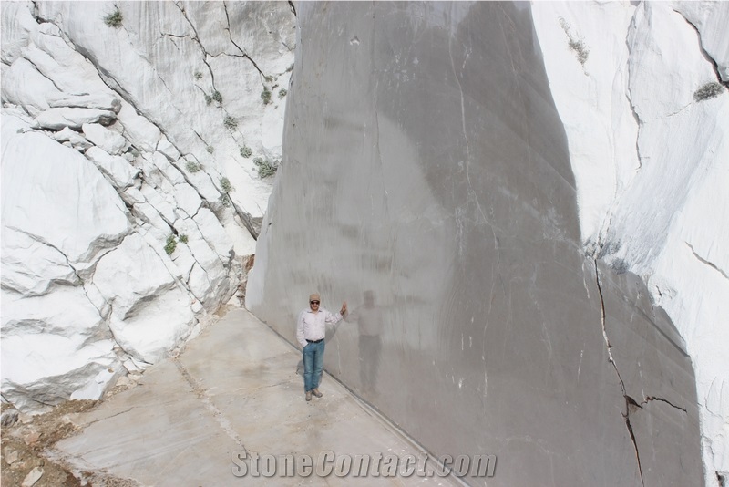 Adana Beige Marble Quarry