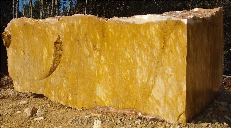 Cava Moscona- Giallo Siena Marble, Siena Gold, Yellow Siena Marble Quarry