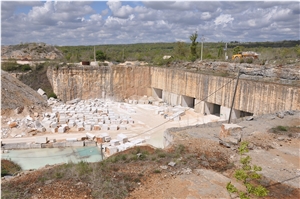 Kanfanar Nuts Limestone Quarry