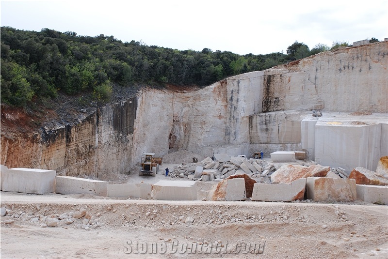 Valtura Unito Quarry