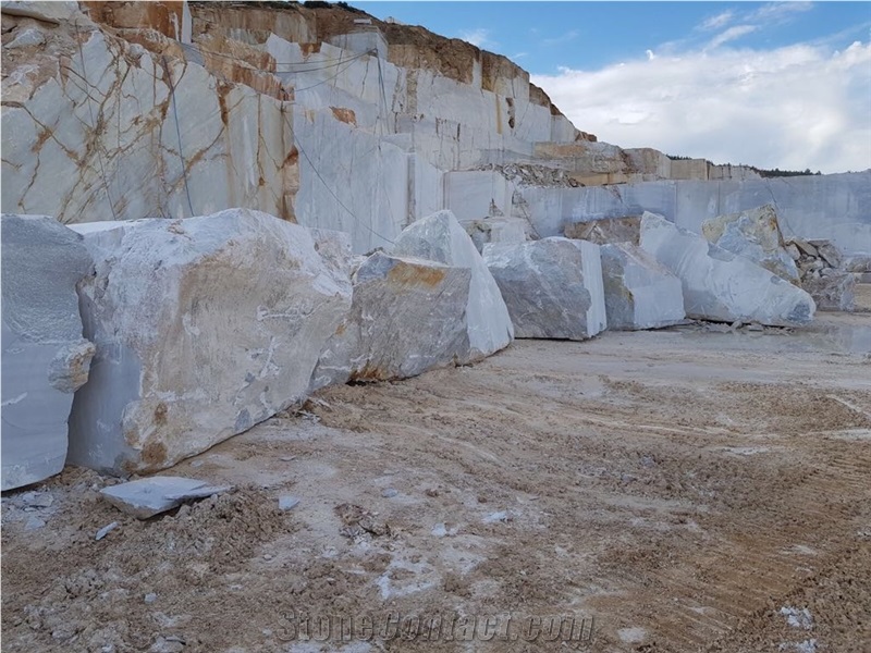 Cal White Marble Quarry
