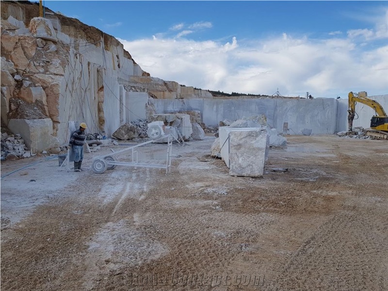 Cal White Marble Quarry