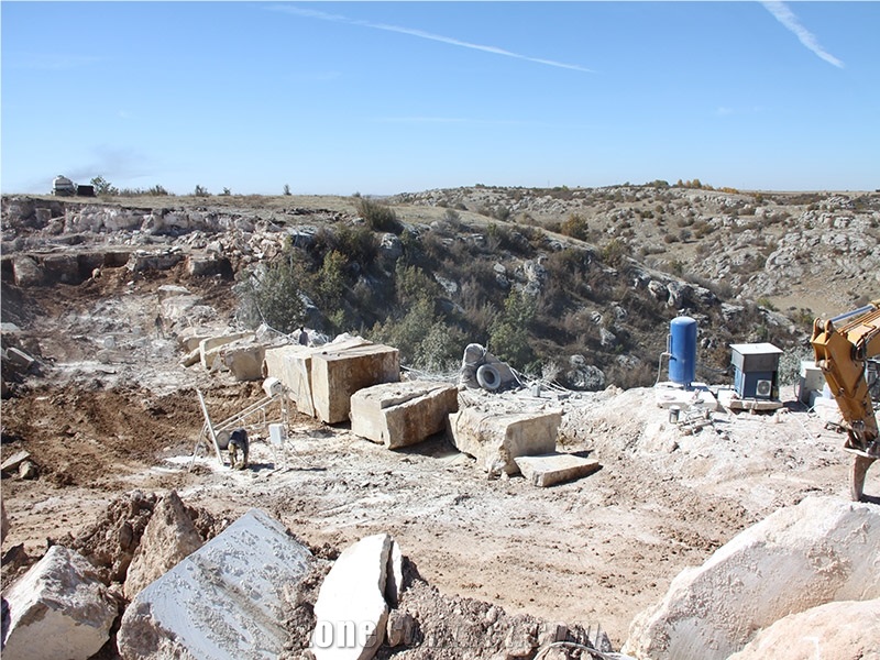 Sivas Medium Travertine Quarry