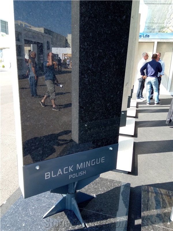 Black Mingue Granite-Angola Black Granite Quarry