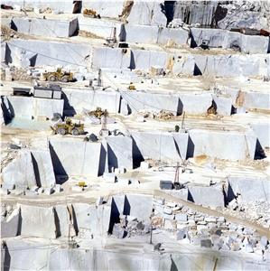 Cava La Facciata- Bardiglio Nuvolato Apuano Quarry