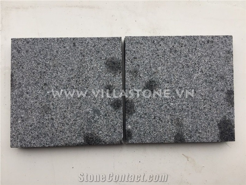 Binh Dinh Dark Grey Granite Quarry