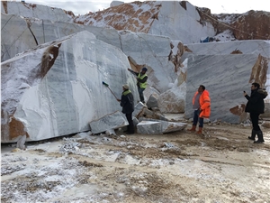 Infinito White Marble Quarry