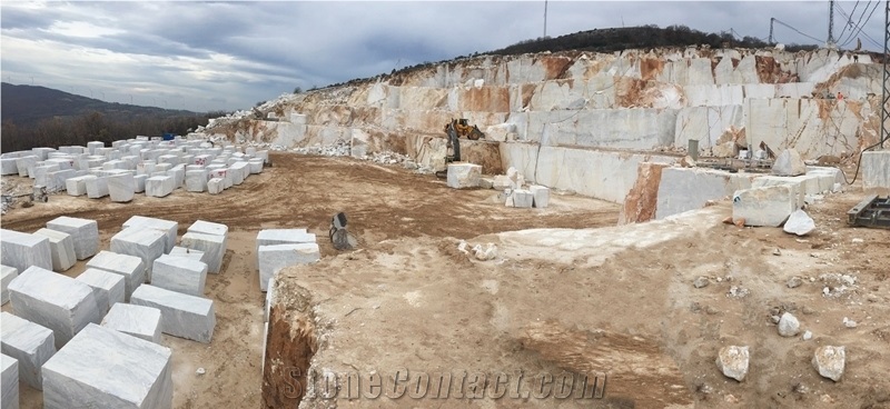 Infinito White Marble Quarry