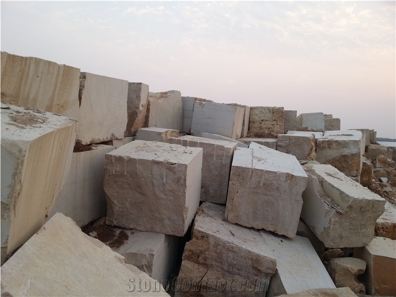 Classic Beige Limestone Quarry