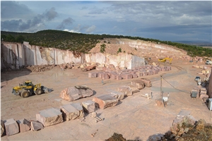 Kutahya Red Travertine Quarry