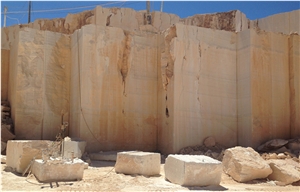 Moca Creme Grossa-Moca Medium Limestone Quarry