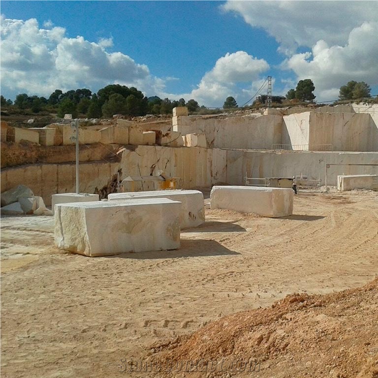 Marina Rosal Sandstone Quarry
