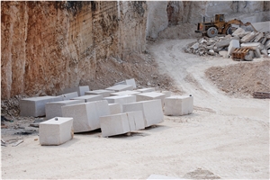 Valtura Statuario Limestone Quarry