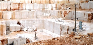 Pearl Beige Limestone Salgueira No. 12 Quarry