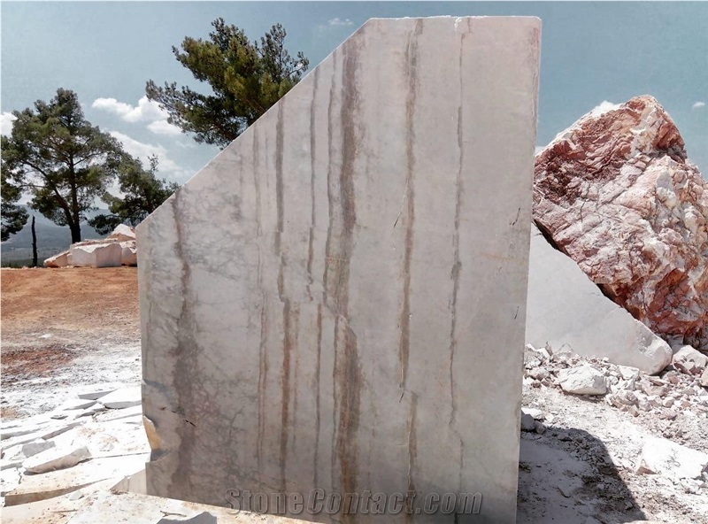 Calacatta Leyne & Breccia Leyne Marble Quarry