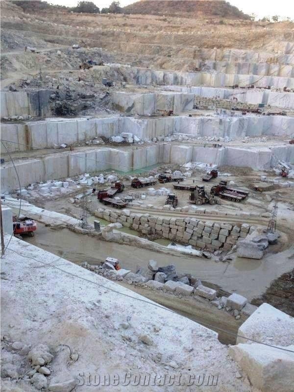 Galala Beige Marble Quarry