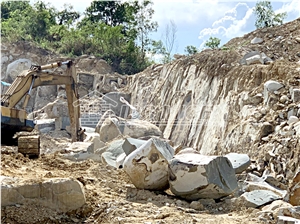 Vietnam Sandstone Quarry