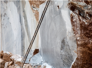 Cava Biagi- Bianco Trambiserra Marble Quarry