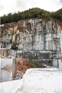 Cava Biagi- Bianco Trambiserra Marble Quarry