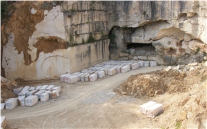 Kelheimer Auerkalk Limestone Quarry