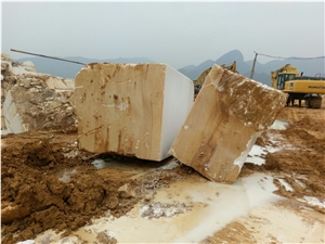 Vietnam Carrara White Marble Quarry