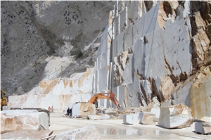 Cava La Facciata- Bianco Carrara La Facciata Marble Quarry