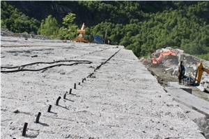 Cava Crotto di Fogarso-Serizzo Formazza Quarry
