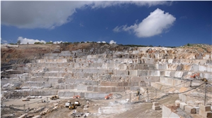 Regal Fishskin Beige Marble Quarry