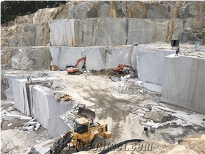 Cinza Alpendurada Quarry