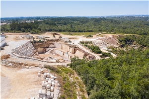 Ataija Beige Limestone Quarry