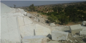 Crema Blandus Granite Quarry