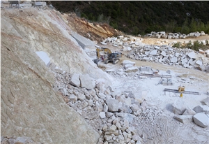 Breccia Oniciata Beige Marble Quarry