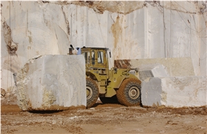 Ergani Beige Marble Quarry