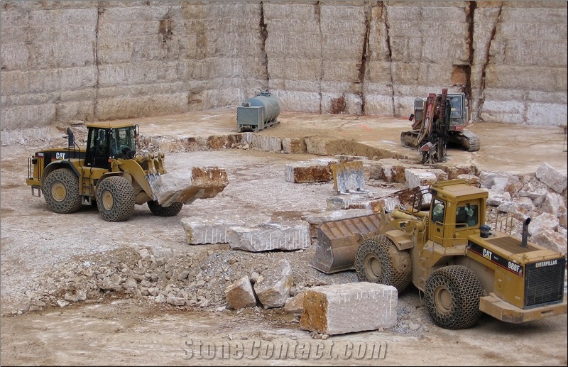 Jura Beige Limestone Quarry